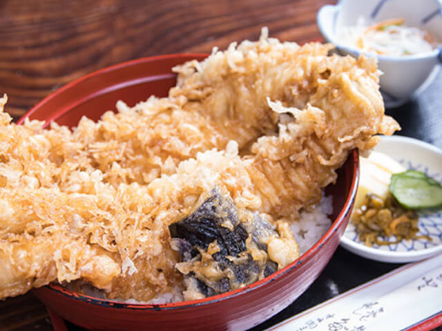 だるまの穴子天丼の画像です。